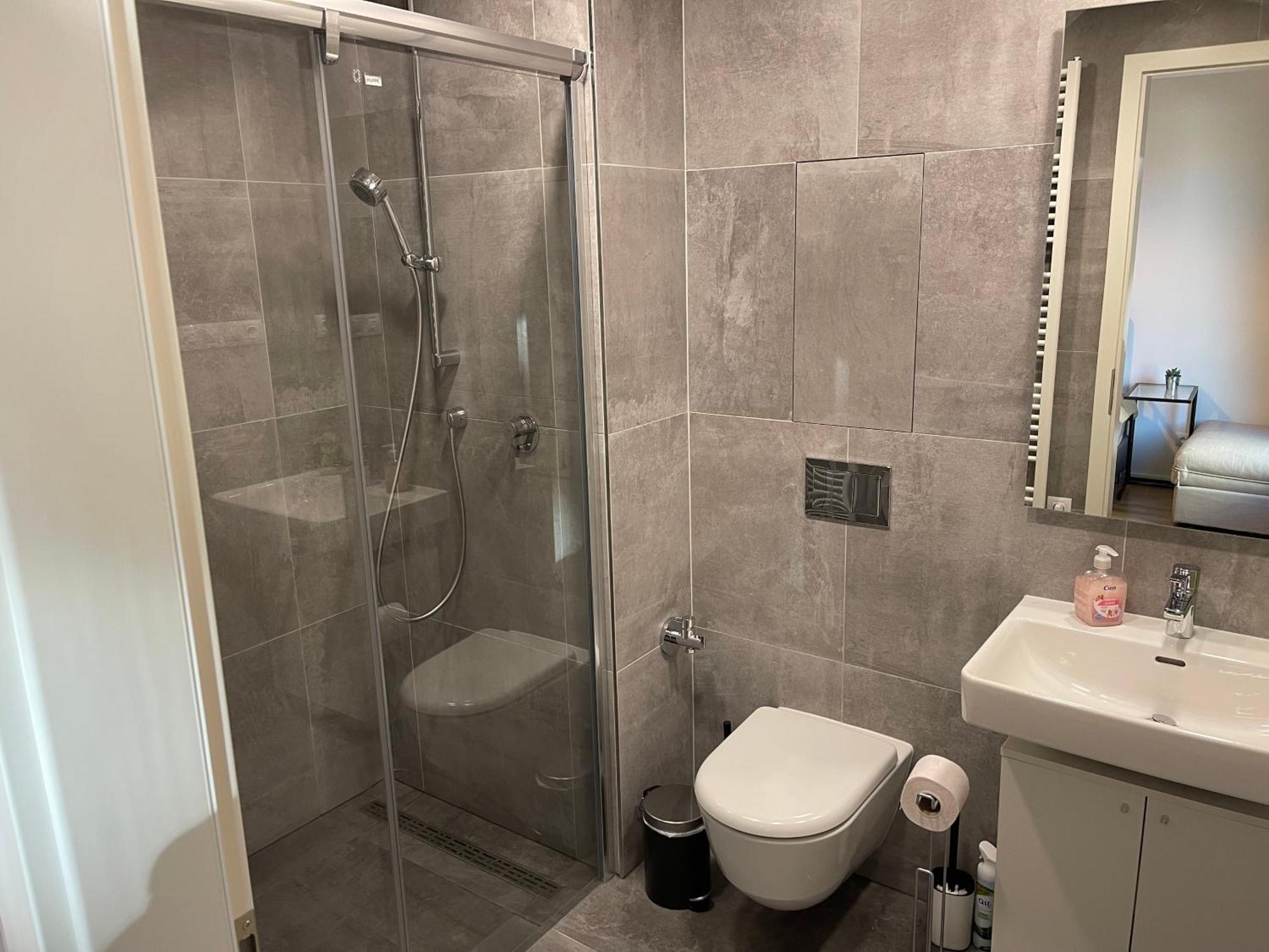 Apartment 4 Room, 2 Bath, Parking Prag Eksteriør billede